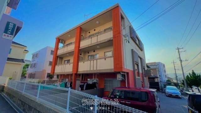 名護市宇茂佐の森3丁目 アパート